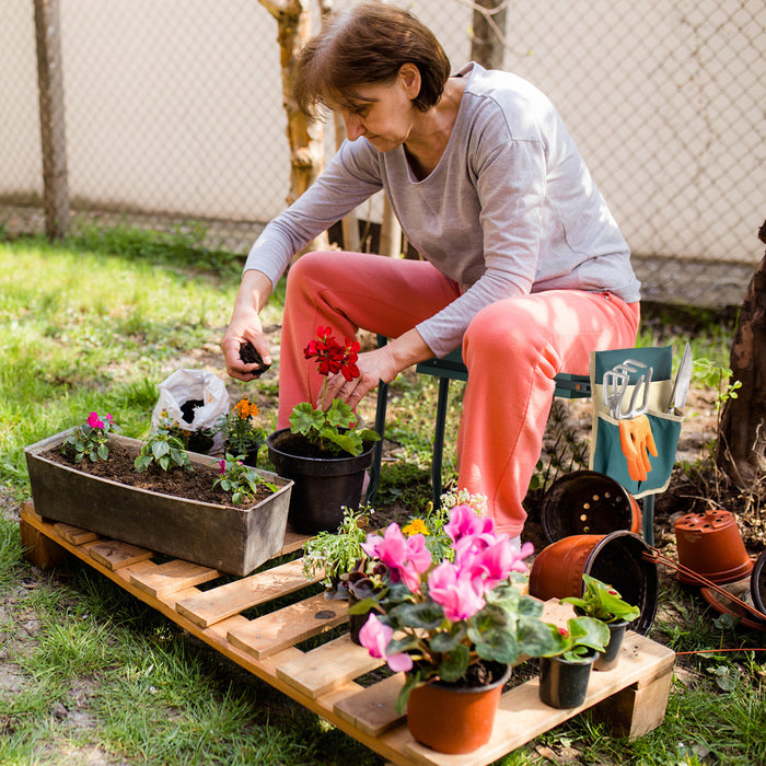 2-in-1 Folding Garden Kneeler and Seat - With Tool Pouch, Multifunction Outdoor Gardening Accessory - Ideal for Gardeners Looking for Comfort and Convenience