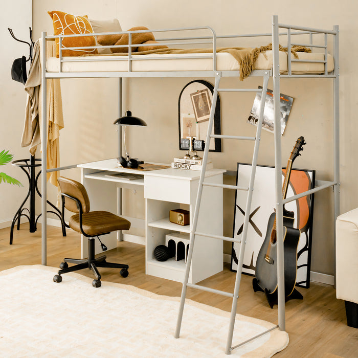 Metal Loft Bed - Integrated Ladder, Full-Length Guardrails in Black - Ideal for Space-Saving Sleeping Solution