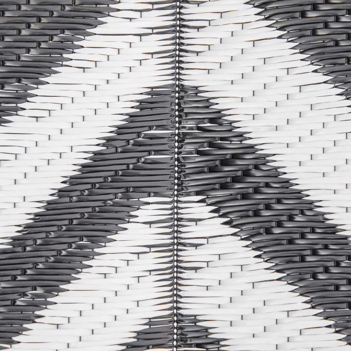 Outdoor Reversible Rug - 182 x 274 cm (6x9 ft) Plastic Straw Mat, Black & White - Perfect for RV Camping, Garden, Picnics, and Indoor Deck Use