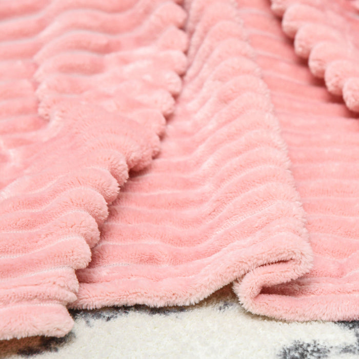 Flannel Fleece Striped Throw Blanket - Luxuriously Soft Double-Sized Pink Bedspread, Fluffy & Warm, Reversible, 203x153 cm - Ideal for Home Comfort & Travel Coziness