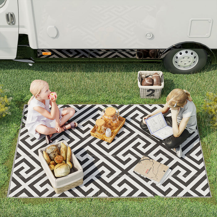 Outdoor Patio Rug - 121 x 182 cm Reversible Black & White Mat, Plastic Straw, Portable & Easy Clean - Ideal for RV Camping, Garden Deck Picnic, and Indoor Use